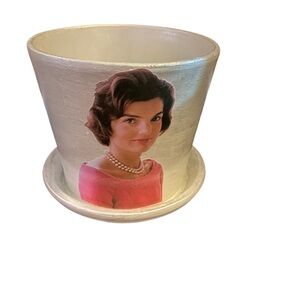 Elegant Planter with Iconic Portrait